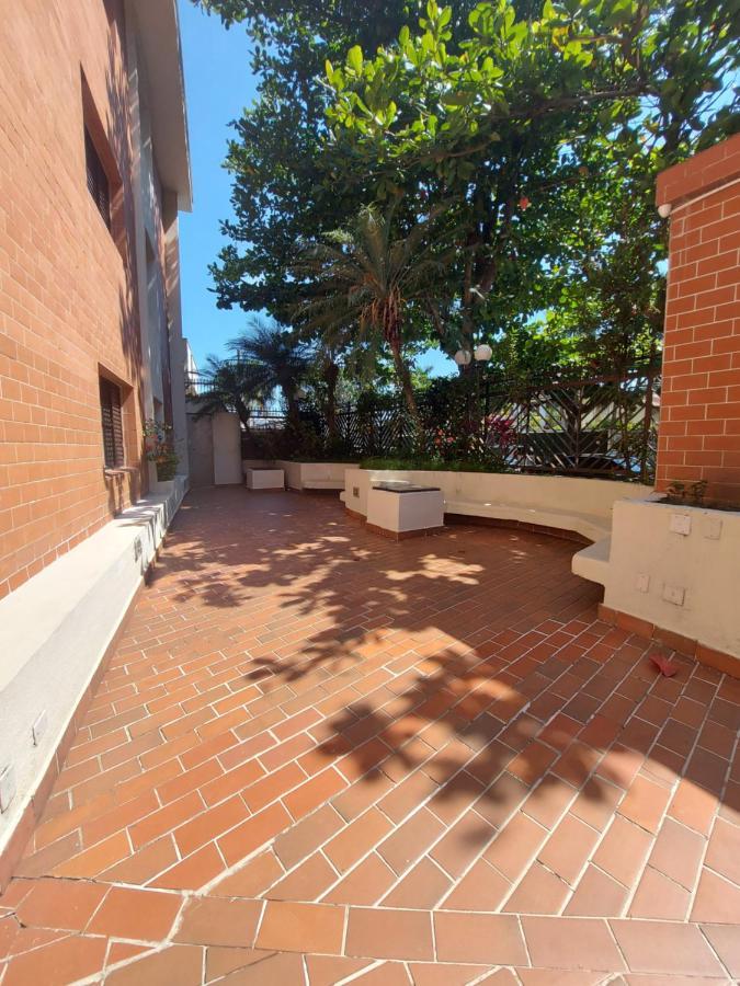 Apto Aconchegante Pe Na Areia Guarujá Eksteriør bilde
